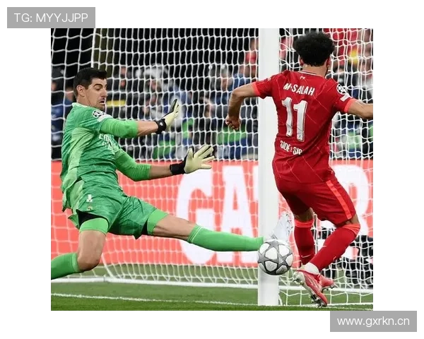 库尔图瓦对利物浦曼城极限扑救名场面解析 库尔图瓦对利物浦曼城极限扑救名场面解析